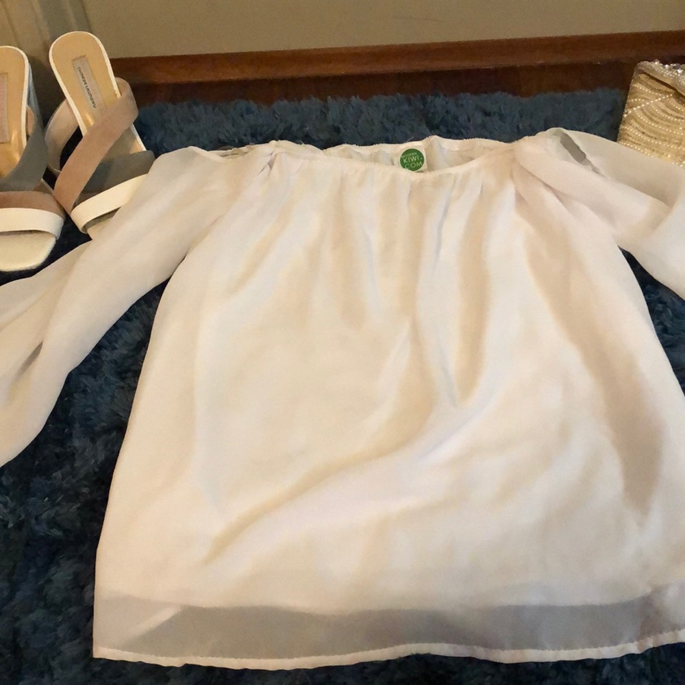 Off the shoulder white shirt!